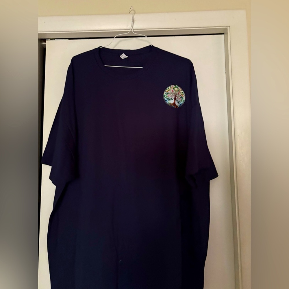 NEW-4XL Unisex
 Dark Navy Blue 
V Neck 
Graphic T-Shirt
Tree of Life